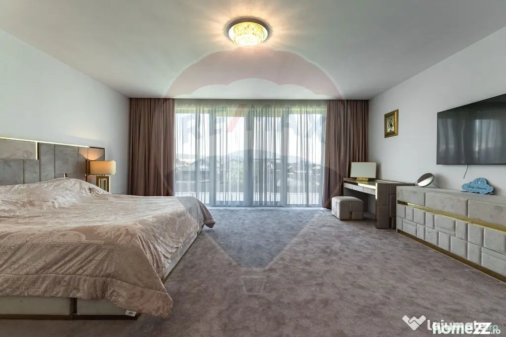Vila premium 6 camere| Piscina incalzita | Teren 1091 mp ...