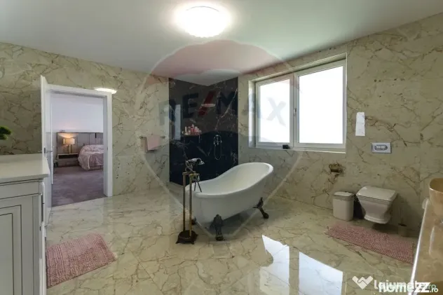 Vila premium 6 camere| Piscina incalzita | Teren 1091 mp ...