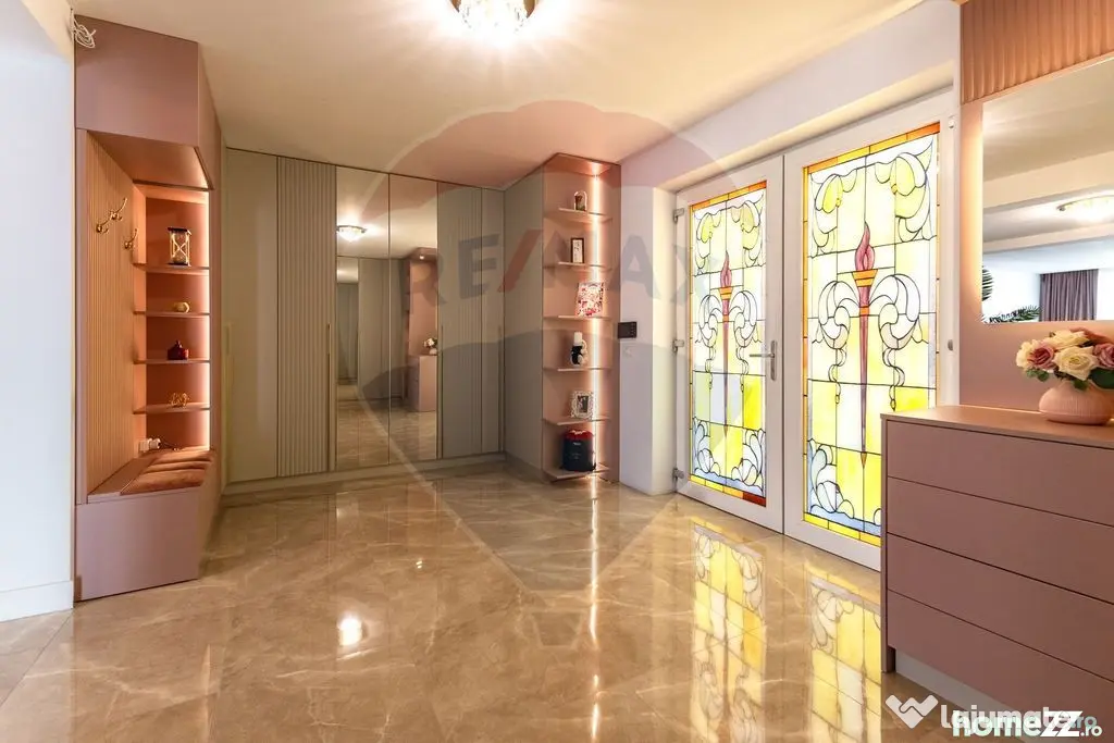 Vila premium 6 camere| Piscina incalzita | Teren 1091 mp ...