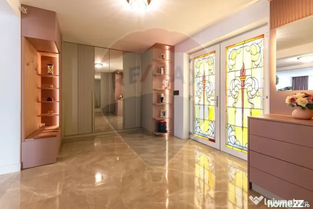 Vila premium 6 camere| Piscina incalzita | Teren 1091 mp ...