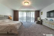 Vila premium 6 camere| Piscina incalzita | Teren 1091 mp ...