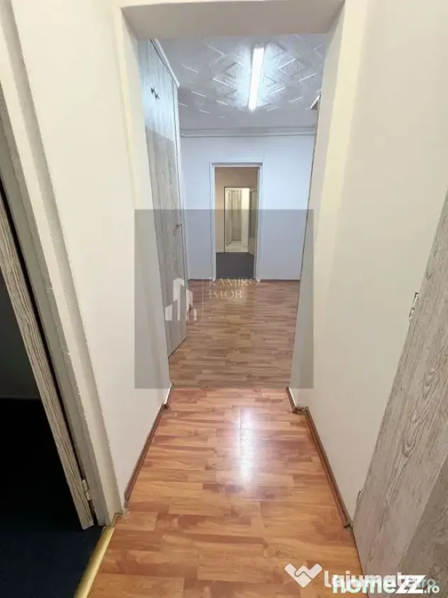 Apartament 3 camere bloc 1982 etaj 2 - Piata Sudului Sect...
