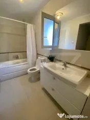 Apartament 3 camere 63,5 mp, balcon 8 mp, garaj, zona Muzeul 