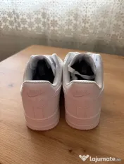 Air Force 1 albi 