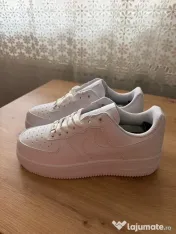 Air Force 1 albi 