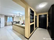 Apartament 3 camere, bloc nou, parcare, zona Republicii Cara 