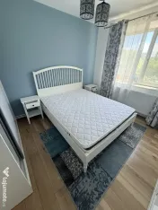 Vând canapea IKEA cu 2 comode 