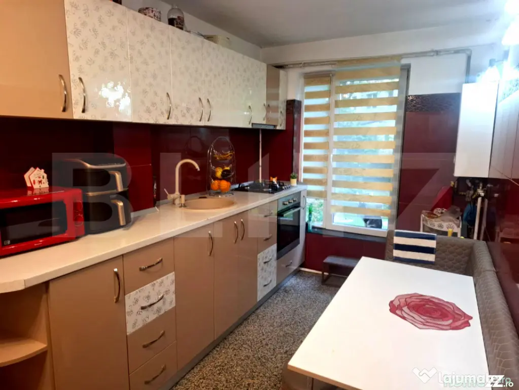 Apartament cu gradina propie de vanzare, 47 mp, zona Aleea T