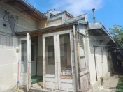 Casa de vanzare renovabila, 110 mp, Suceava 