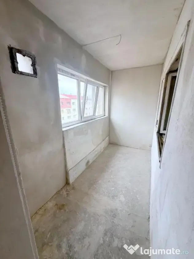 Apartament cu 2 camere - vanzare - Marasesti, jud. Vrancea