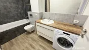 Apartament 3 camere, 2 băi, 57 mp, mobilat, parcare, zona C 