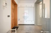 Arhitectură interbelică reinterpretată contemporan 