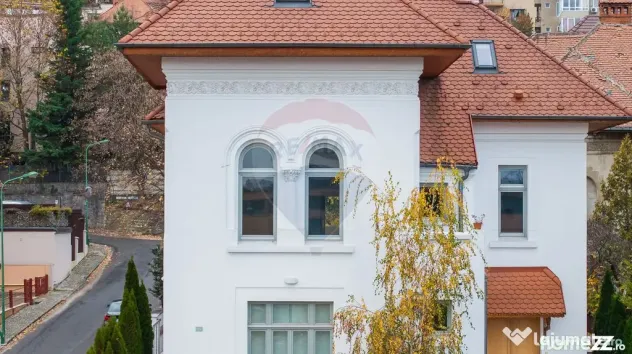 Arhitectură interbelică reinterpretată contemporan