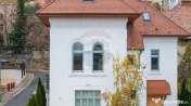 Arhitectură interbelică reinterpretată contemporan 