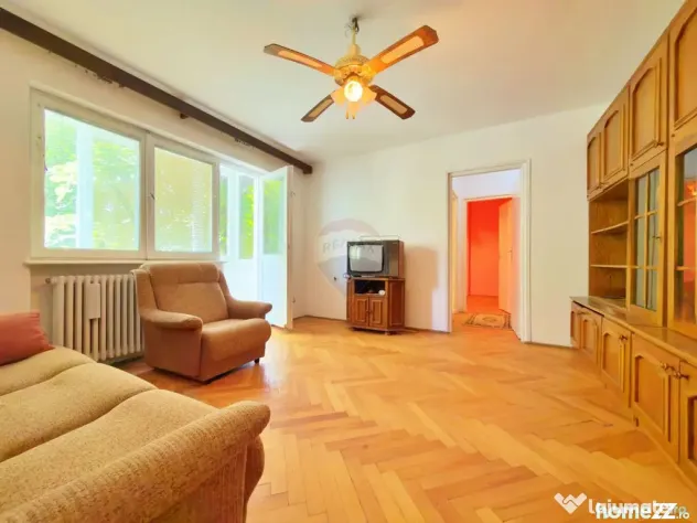Apartament 2 camere, Podgoria – etaj intermediar