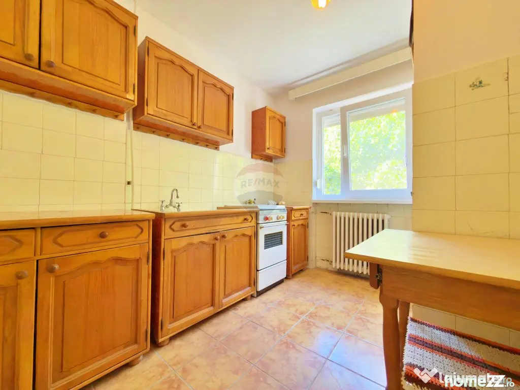 Apartament 2 camere, Podgoria – etaj intermediar