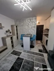 Garsoniera moderna, langa Jumbo, 1 statie de Palas! 