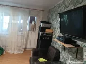 Apartament cu 3 camere-Bloc reabilitat-Teius-Stradal-Mobilat 