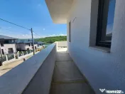 Casa individuala , 4 camere, 3 bai, garaj 26 mp , terasa 40 