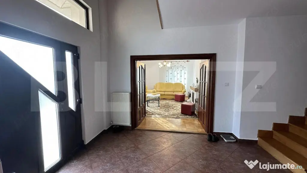 Casa superba in Voiniceni! 250mp! 11Ari!