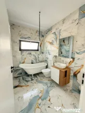 CASA INDIVIDUALA,500 mp teren,4 CAMERE, 2 BAI SI POD,VALEA A 