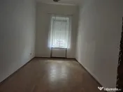 Apartament la casă cu front stradal, str. M. Eminescu. 1... 