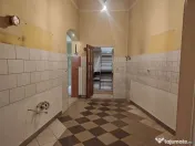 Apartament la casă cu front stradal, str. M. Eminescu. 1... 