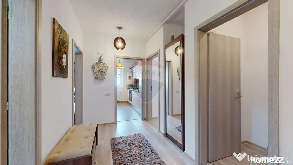 2 camere in Racadau cu priveliste spre Tampa si loc parca...