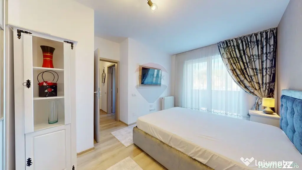 2 camere in Racadau cu priveliste spre Tampa si loc parca...