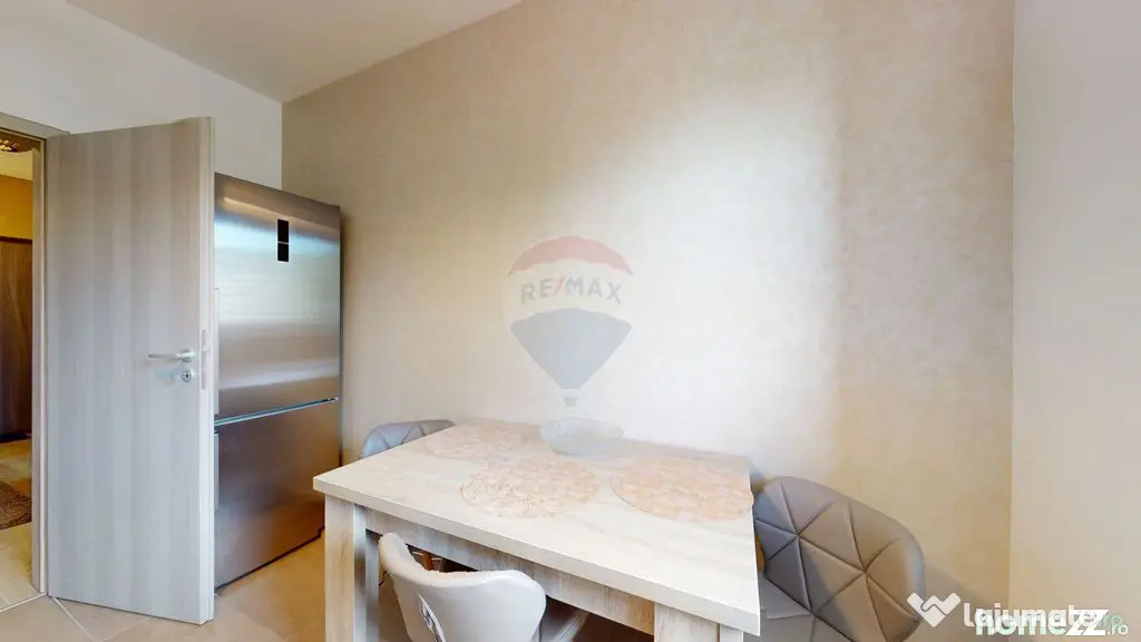 2 camere in Racadau cu priveliste spre Tampa si loc parca...