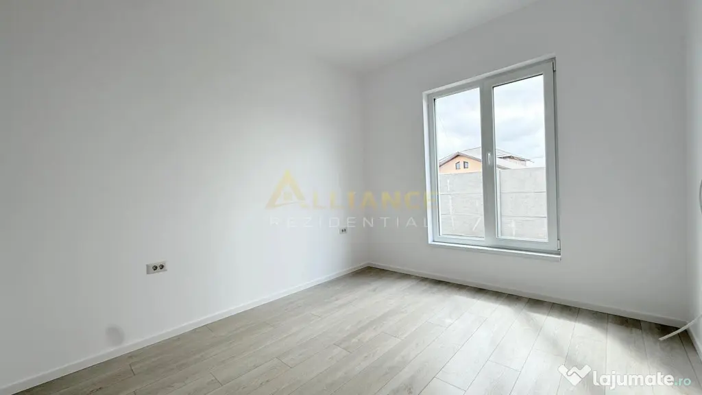 Casa Individuala - 3 camere - 2 bai - 250mp teren
