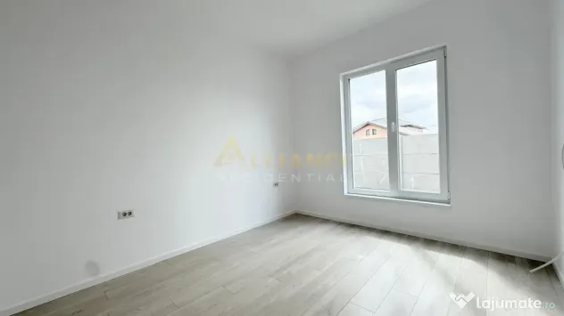 Casa Individuala - 3 camere - 2 bai - 250mp teren