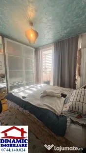 Vă propunem spre vânzare un apartament cu 2 camere, decomandat, situat 