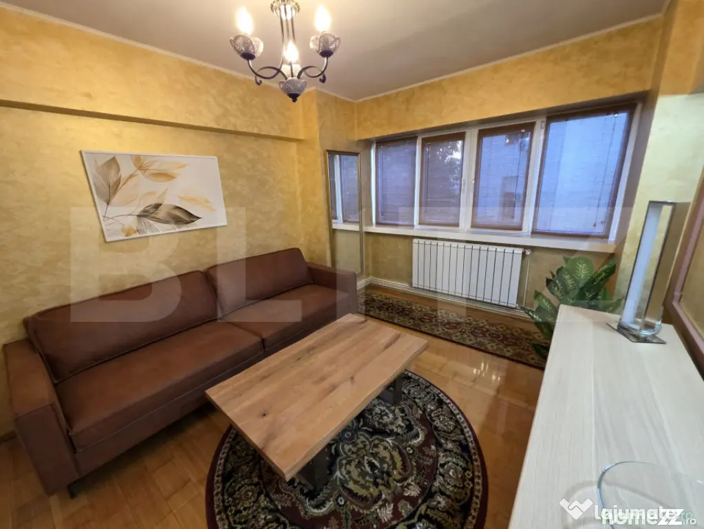 Apartament 4 camere, 100 mp, parcare privata, zona Ultracent - Craiova (Dolj)