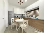 Oportunitate de Investiție – Casă Duplex în Complexu... 