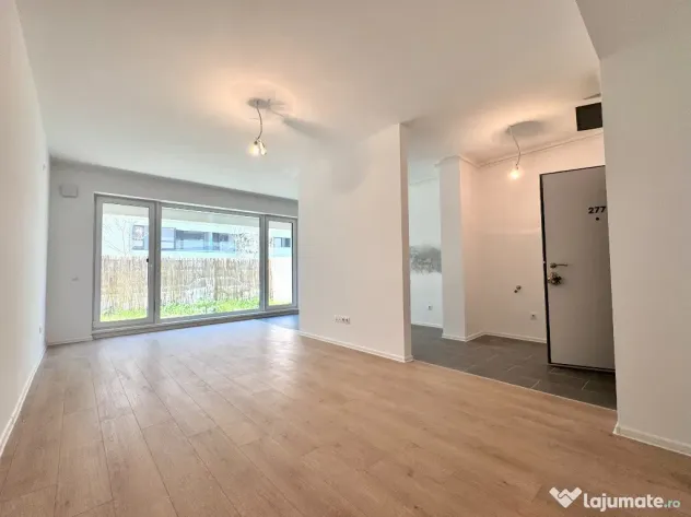 3 camere cu Grădină Sectorul 1: Atria Urban Resort–Zona Mall Colosseum