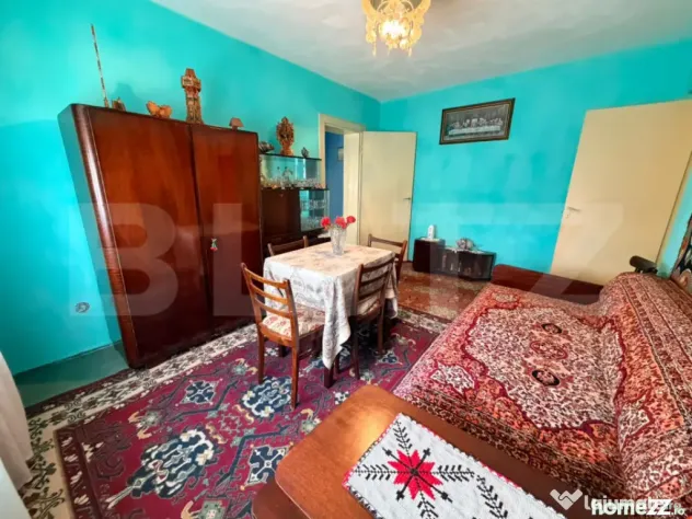 Apartament cu 3 camere, 47mp, etaj intermediar, Cugir - Cugir (Alba)