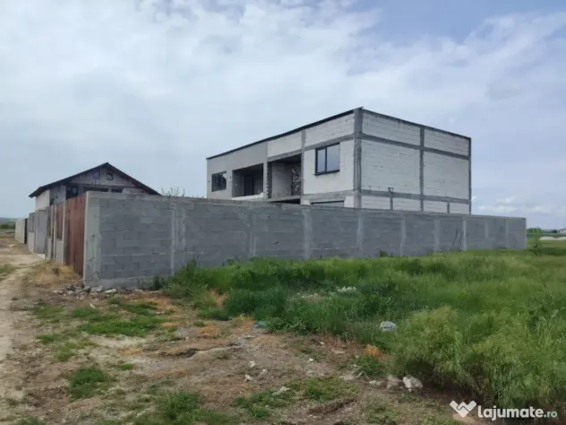 Casă tip duplex de vânzare, 144 mp, zona Jumbo Craiova
