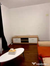 Apartament de 2 camere zona TRACTORUL 