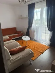 Apartament de 2 camere zona TRACTORUL 
