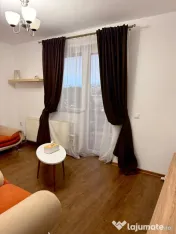 Apartament de 2 camere zona TRACTORUL 