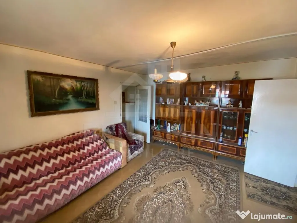 Apartament 2 camere semidecomandat spatios 56mp Rovine MOL