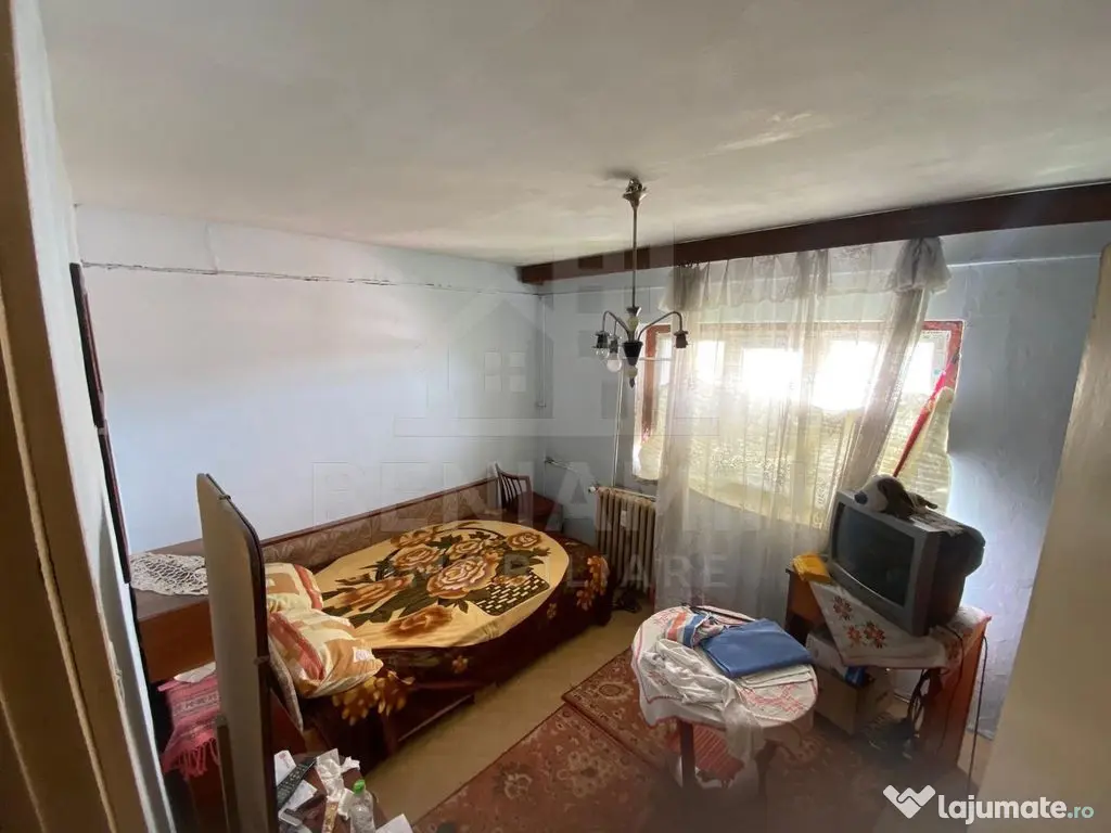 Apartament 2 camere semidecomandat spatios 56mp Rovine MOL