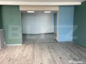 Spatiu comercial, 100 mp cladire, 200 mp curte/parcare, zona 