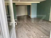 Spatiu comercial, 100 mp cladire, 200 mp curte/parcare, zona 