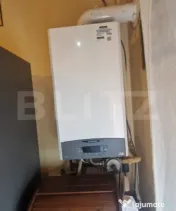Apartament 2 camere decomandat cu 104 mp teren in acte etaj