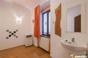 Casa pretabila:comercial servicii rezidential Central, Fag 