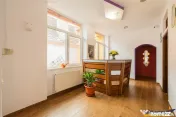 Casa pretabila:comercial servicii rezidential Central, Fag 