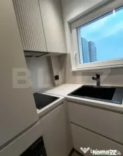 Garsoniera de inchiriat - LUX - in zona centrala - parcare i 