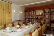 Pensiune Activă & Vilă Premium pe Drumul Poienii | Vedere 